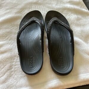 Crocs women’s glitter flip flop